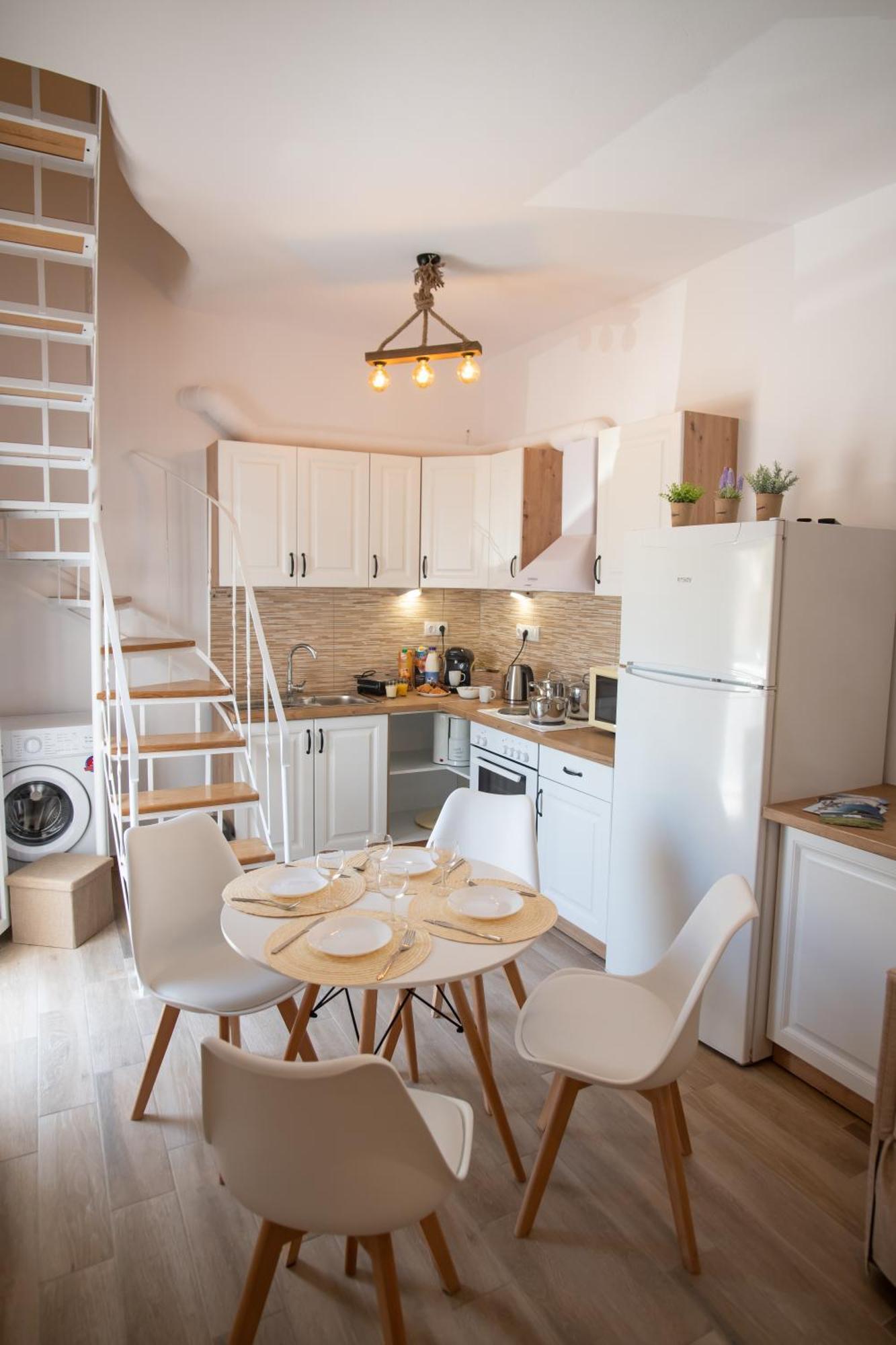Apartment F&i Maisonette *