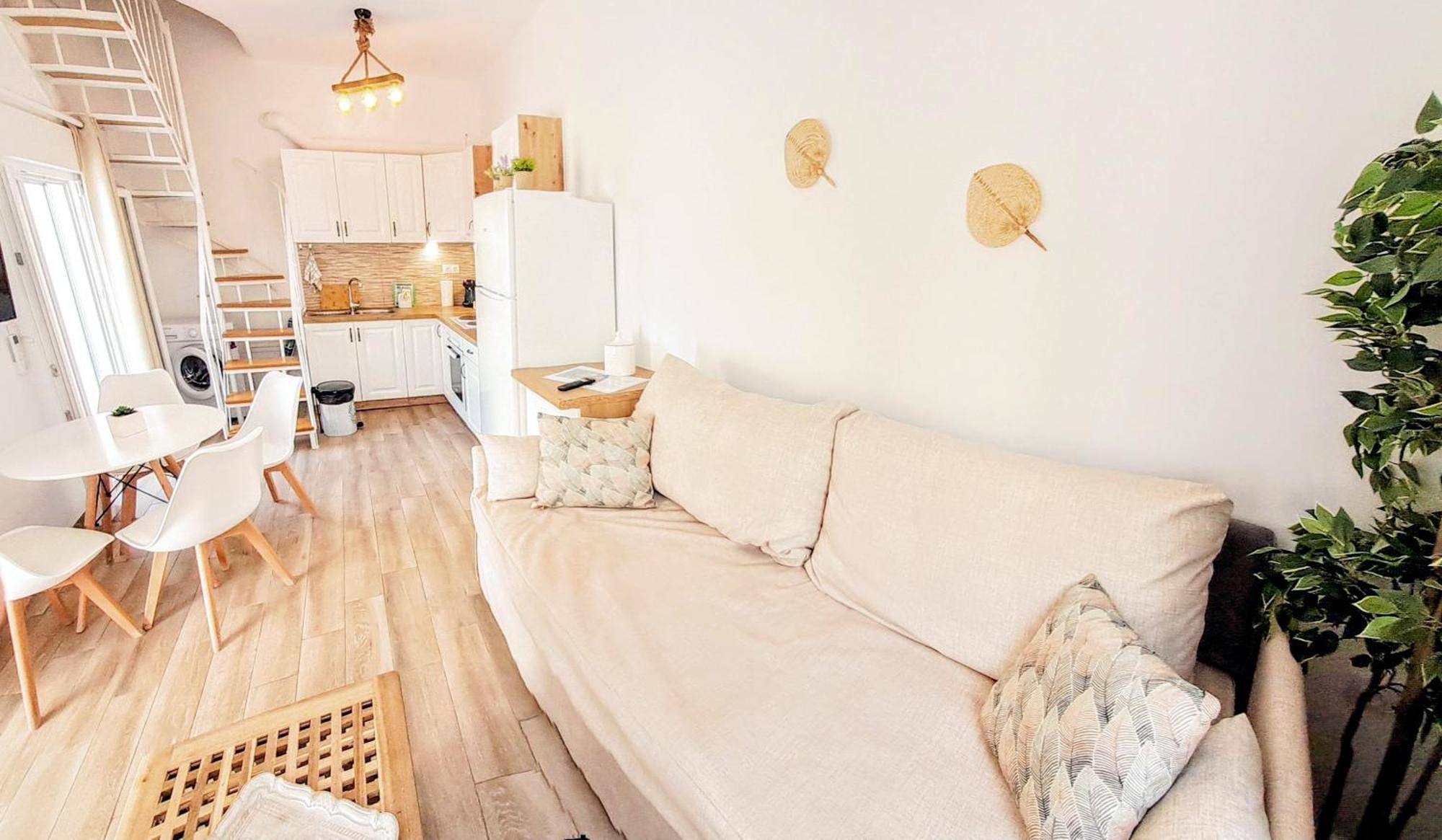 F&i Maisonette Apartment Naxos City